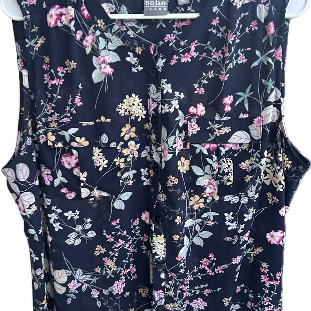Soho Jeans Floral Sleeveless Blouse XL Navy Lightweight Button Front Top Pockets